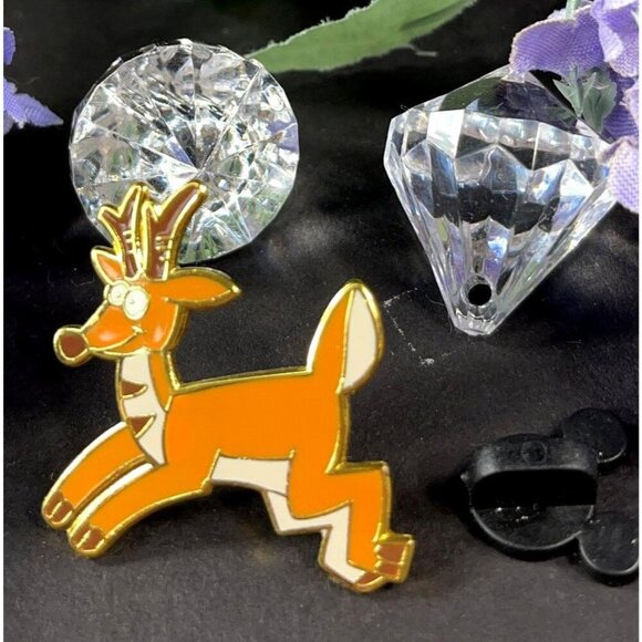 Disney Toy Story Trading Pin Midway Mania Christmas Reindeer Pixar Lapel Pin - Picture 2 of 6